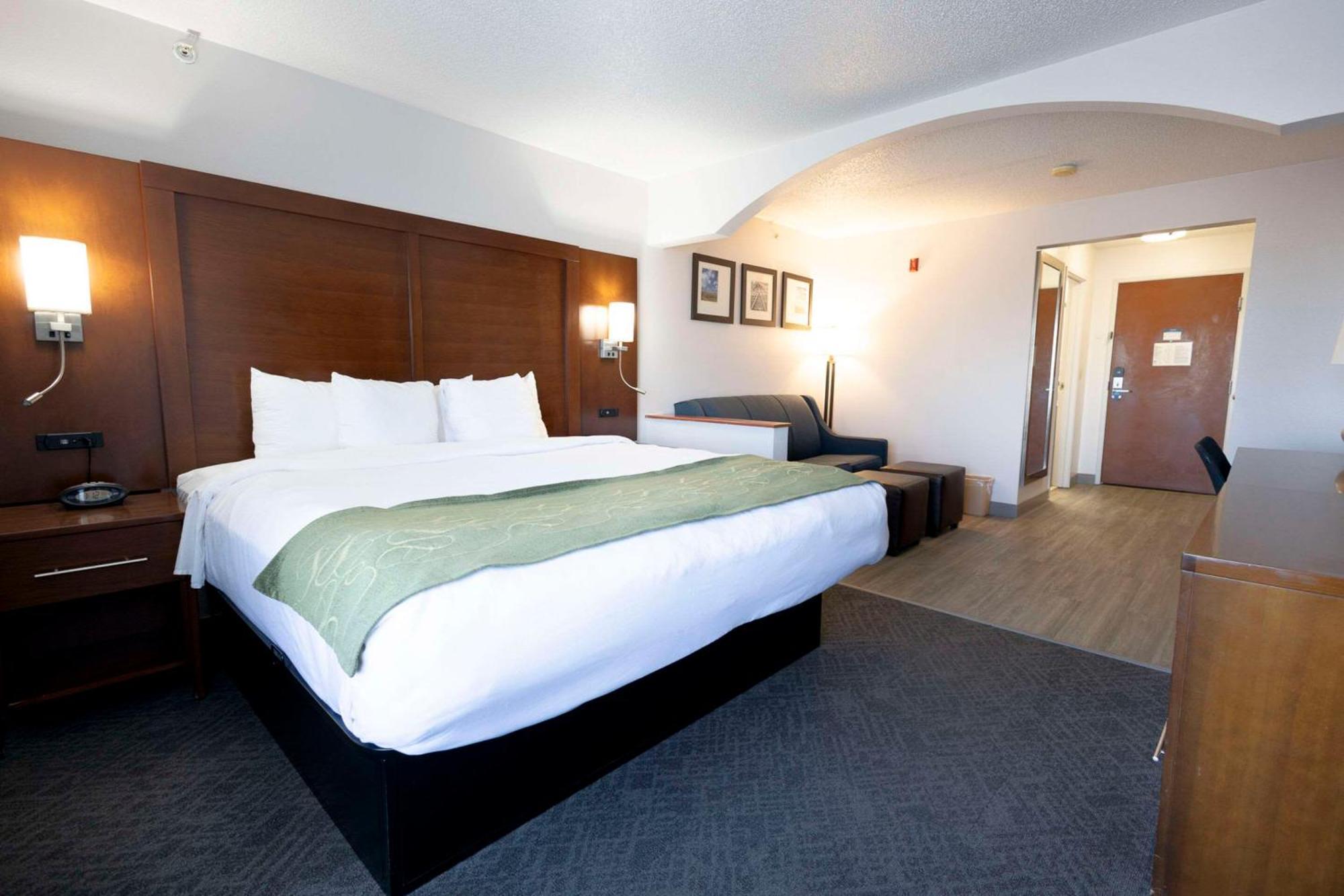 Comfort Suites Springfield Exterior foto